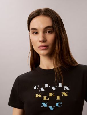 Женские футболки Calvin Klein Slim Tiered Logo Graphic Tee — фото 3