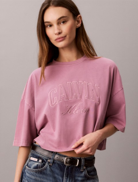 Женские футболки Calvin Klein Boxy Applique Logo Tee