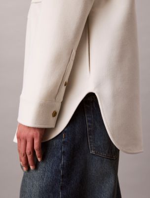 Женская куртка Calvin Klein Faux Wool Shirt Jacket, цвет: Молочный — фото 6