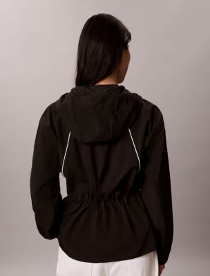 Женские куртки Calvin Klein Lightweight Cinch Waist Windbreaker Jacket — фото 6