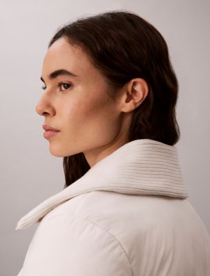 Женская пуховая куртка Calvin Klein с трикотажным воротником, цвет: Белый песочный — фото 6