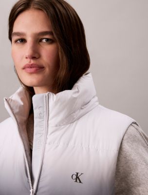 Женский жилет Calvin Klein Ombre Puffer Vest, цвет: Чёрный — фото 2