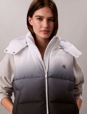 Женский жилет Calvin Klein Ombre Puffer Vest, цвет: Чёрный — фото 5