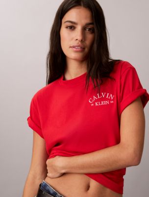 Женская футболка Calvin Klein Boxy свободного кроя с вышитым логотипом, цвет: Ягодный — фото 3