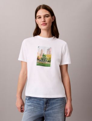 Женская футболка Calvin Klein Classic Central Park Graphic, цвет: Яркий белый — фото 2