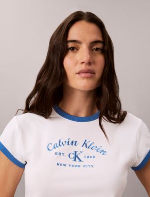 Женские футболки Calvin Klein Stitch Arch Logo Slim Ringer Tee — фото 3