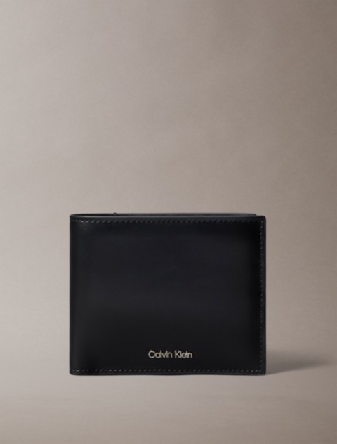 Мужские кошельки Calvin Klein Raised Logo Bifold Wallet with Card Case