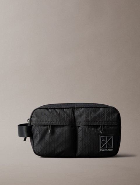Мужские аксессуары Calvin Klein Utility Emblem Dopp Kit