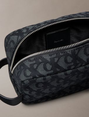 Мужские аксессуары Calvin Klein Allover Monogram Dopp Kit — фото 2