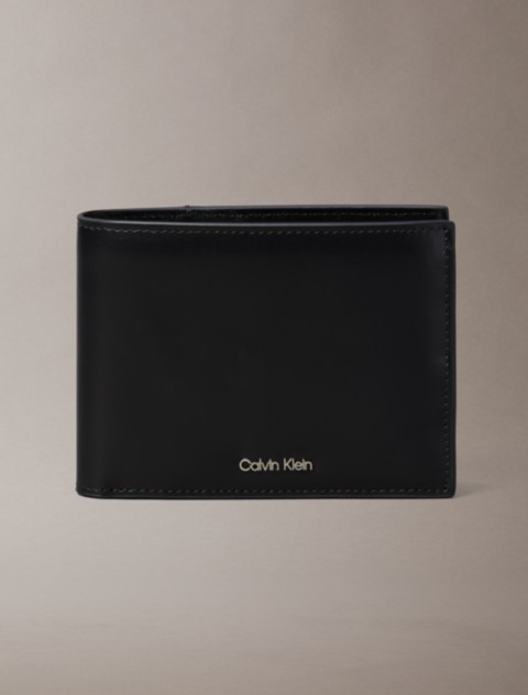 Мужские кошельки Calvin Klein Raised Logo Trifold Wallet