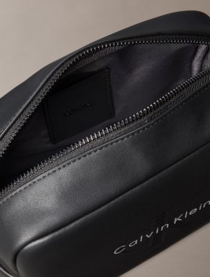 Мужские аксессуары Calvin Klein Embossed Monologo Dopp Kit — фото 3