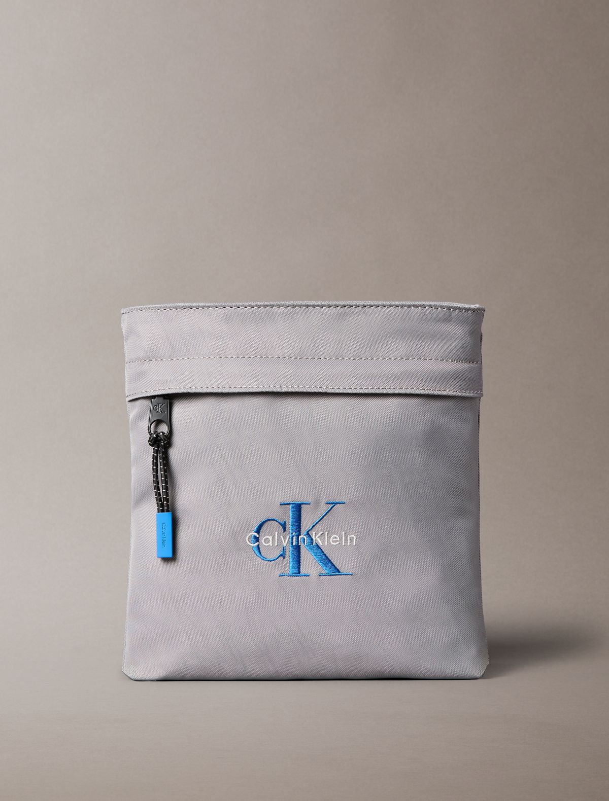 Nylon Monologo Flatpack
