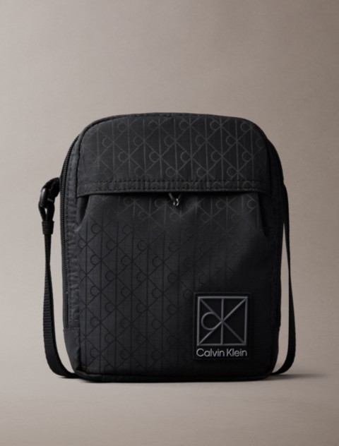 Мужские сумки Calvin Klein Utility Emblem Reporter