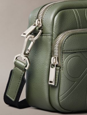 Мужские сумки Calvin Klein Allover Embossed Emblem Logo Camera — фото 4