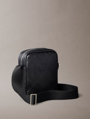 Мужские сумки Calvin Klein Allover Embossed Emblem Logo Reporter — фото 2