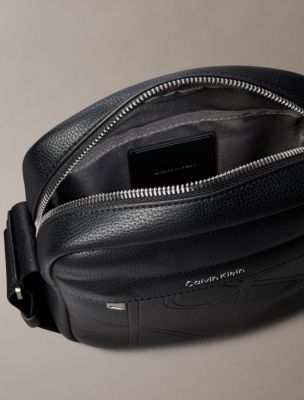 Мужские сумки Calvin Klein Allover Embossed Emblem Logo Reporter — фото 3