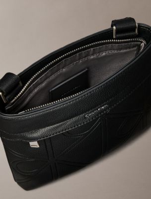 Мужские сумки Calvin Klein Embossed Emblem Logo Crossbody — фото 3