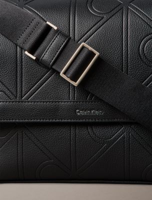 Мужские сумки Calvin Klein Allover Embossed Emblem Messenger — фото 3