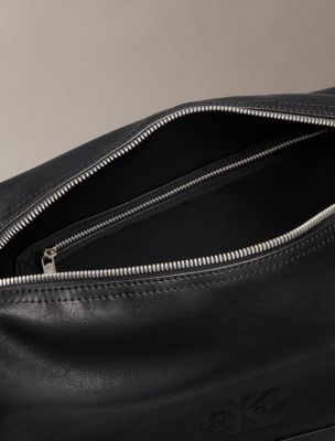 Мужская сумка Calvin Klein Embossed Monologo Zip Duffle, цвет: Чёрный — фото 3
