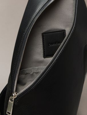 Мужские сумки Calvin Klein Hardware Logo Sling — фото 3