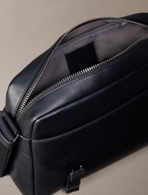 Мужские сумки Calvin Klein Emblem Logo Hardware Flap Messenger — фото 3