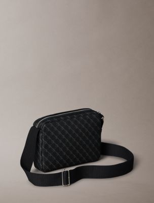 Сумка Calvin Klein Embossed Monogram Camera, цвет: Чёрный — фото 2