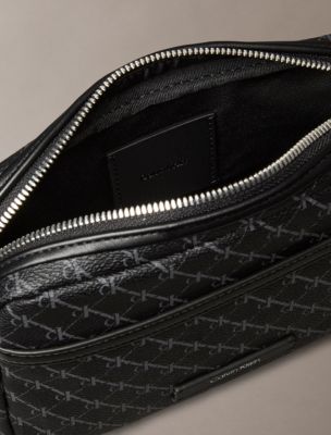 Сумка Calvin Klein Embossed Monogram Camera, цвет: Чёрный — фото 3