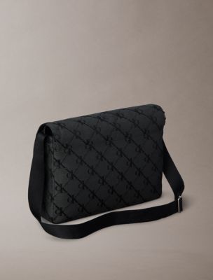 Мужская сумка Calvin Klein Monogram Jacquard Flap Messenger, цвет: Чёрный / Тёмный теневой — фото 2