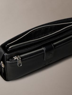 Женские сумки Calvin Klein Ultralight Slim Phone Crossbody — фото 3