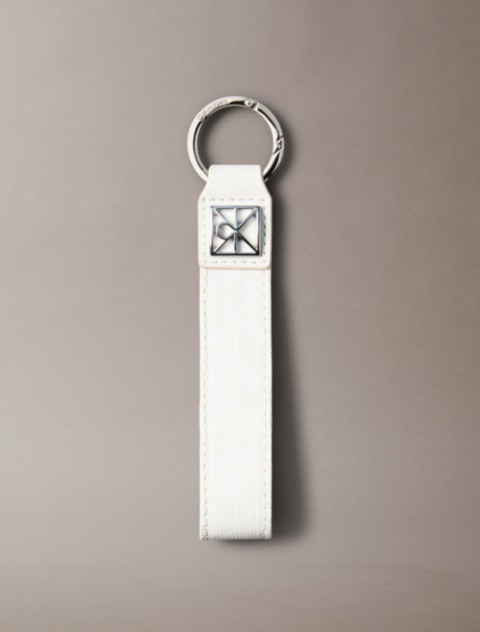 Женские аксессуары Calvin Klein Emblem Logo Key Fob