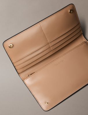 Женские кошельки Calvin Klein Foil Logo Wallet — фото 3