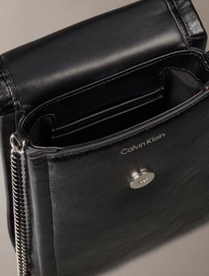 Женская сумка Calvin Klein Emblem Hardware Phone Crossbody, цвет: Чёрный — фото 3