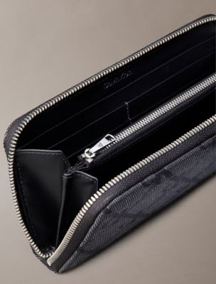 Женские кошельки Calvin Klein Monogram Jacquard Long Zip Wallet — фото 2