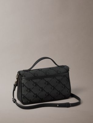 Женская сумка Calvin Klein Monogram Jacquard Flap Phone Crossbody, цвет: Асфальтовый / Чёрный — фото 2