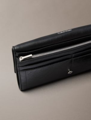 Женский кошелёк Calvin Klein Emblem Logo Bifold Wallet, цвет: Чёрный — фото 2