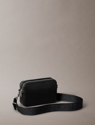 Женские сумки Calvin Klein Embossed Logo Crossbody — фото 2