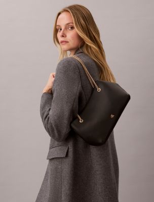 Женские сумки Calvin Klein Minimal Monogram Chain Shoulder — фото 4