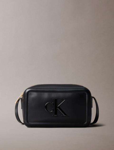 Женские сумки Calvin Klein Embossed Monogram Camera
