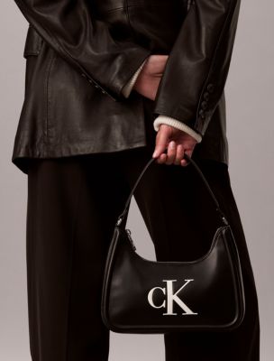 Женские сумки Calvin Klein Embossed Monogram Shoulder — фото 5