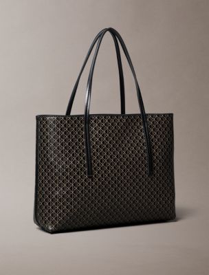 Женские сумки Calvin Klein Allover Emblem Logo Small with Pouch — фото 2