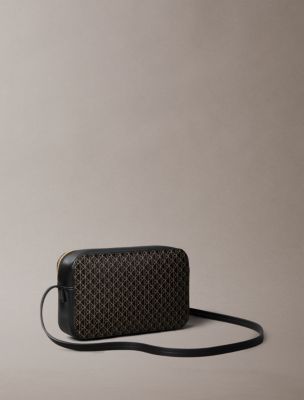 Женские сумки Calvin Klein Allover Emblem Logo Camera — фото 2