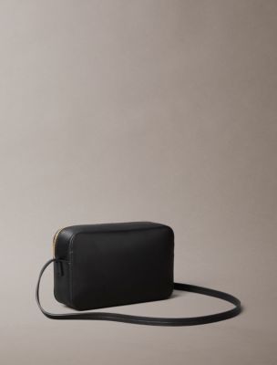 Женские сумки Calvin Klein Foil Logo Camera — фото 2