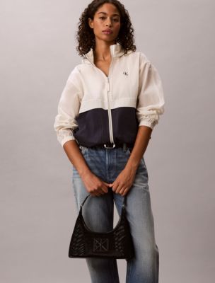 Женские сумки Calvin Klein Emblem Logo Mesh Shoulder — фото 5