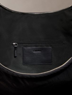 Женские сумки Calvin Klein Nylon Crescent — фото 3