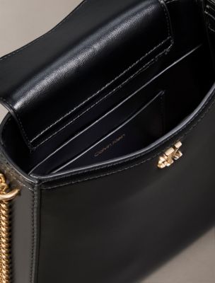 Женские сумки Calvin Klein Monogram Chain Saddle — фото 3