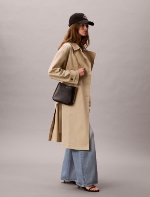 Женские сумки Calvin Klein Monogram Chain Saddle — фото 4