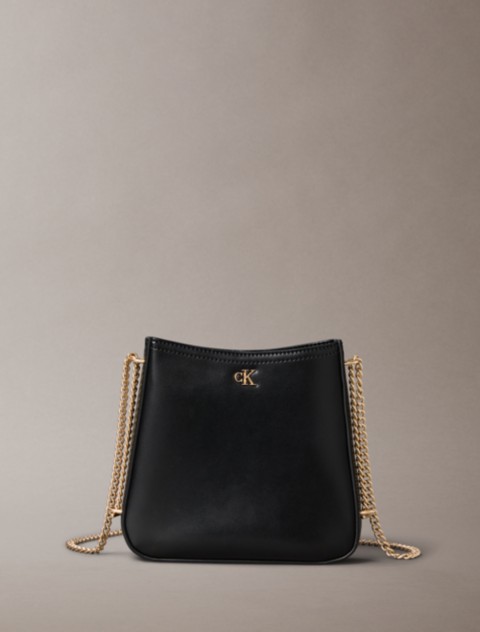 Женские сумки Calvin Klein Monogram Chain Saddle