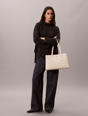 Женские сумки Calvin Klein Monogram Medium Work — фото 4