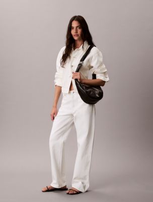 Женские сумки Calvin Klein Curved Small Crossbody — фото 4