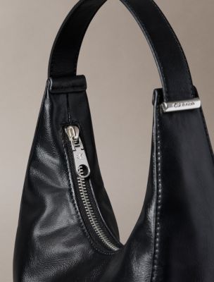 Женские сумки Calvin Klein Curved Convertible Small Shoulder — фото 4
